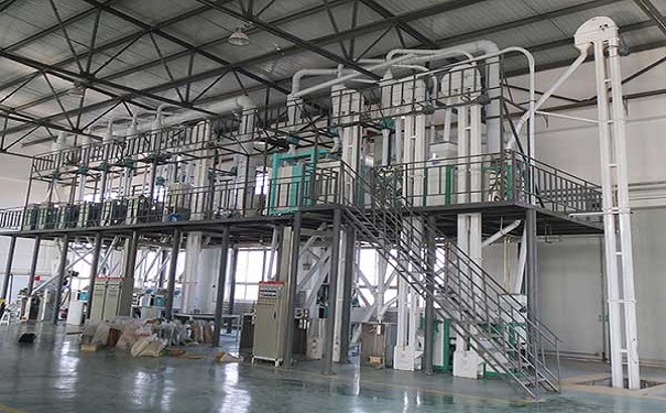 振動篩在玉米深加工設(shè)備中用于物料分層、清理雜質(zhì)